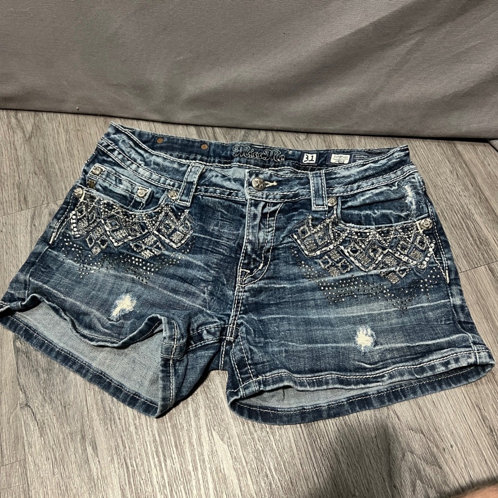 Miss Me Signature Shorts Dark Wash Rhinestone Embellished Distressed Denim 31